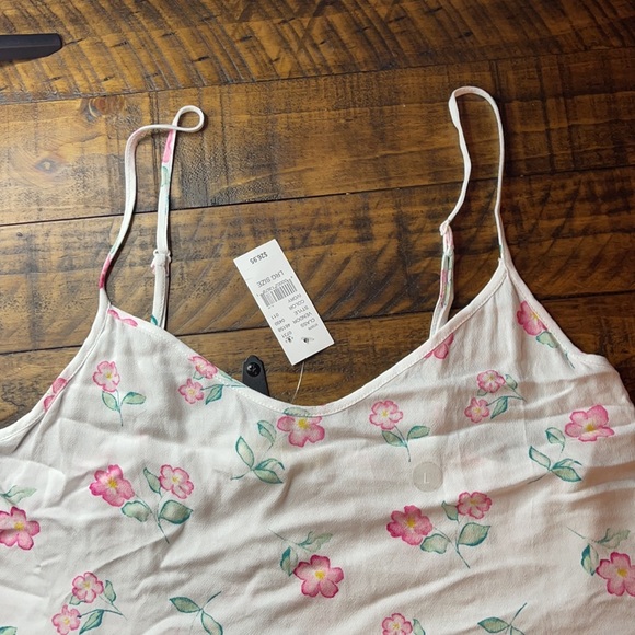 L.A. Hearts floral tank - Picture 3 of 5